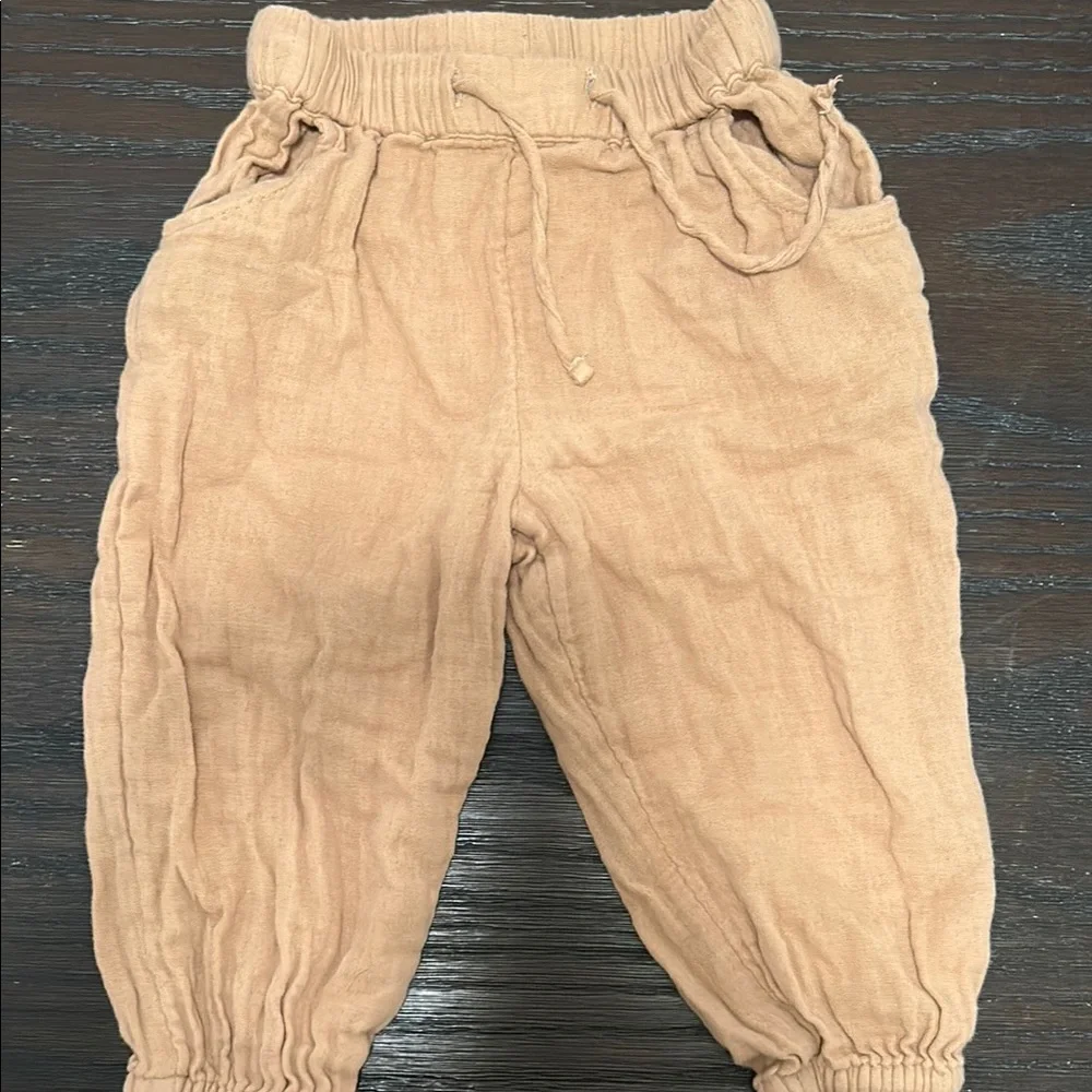 Old Navy Tan Casual crop top and Bottoms with Elastic Waistband